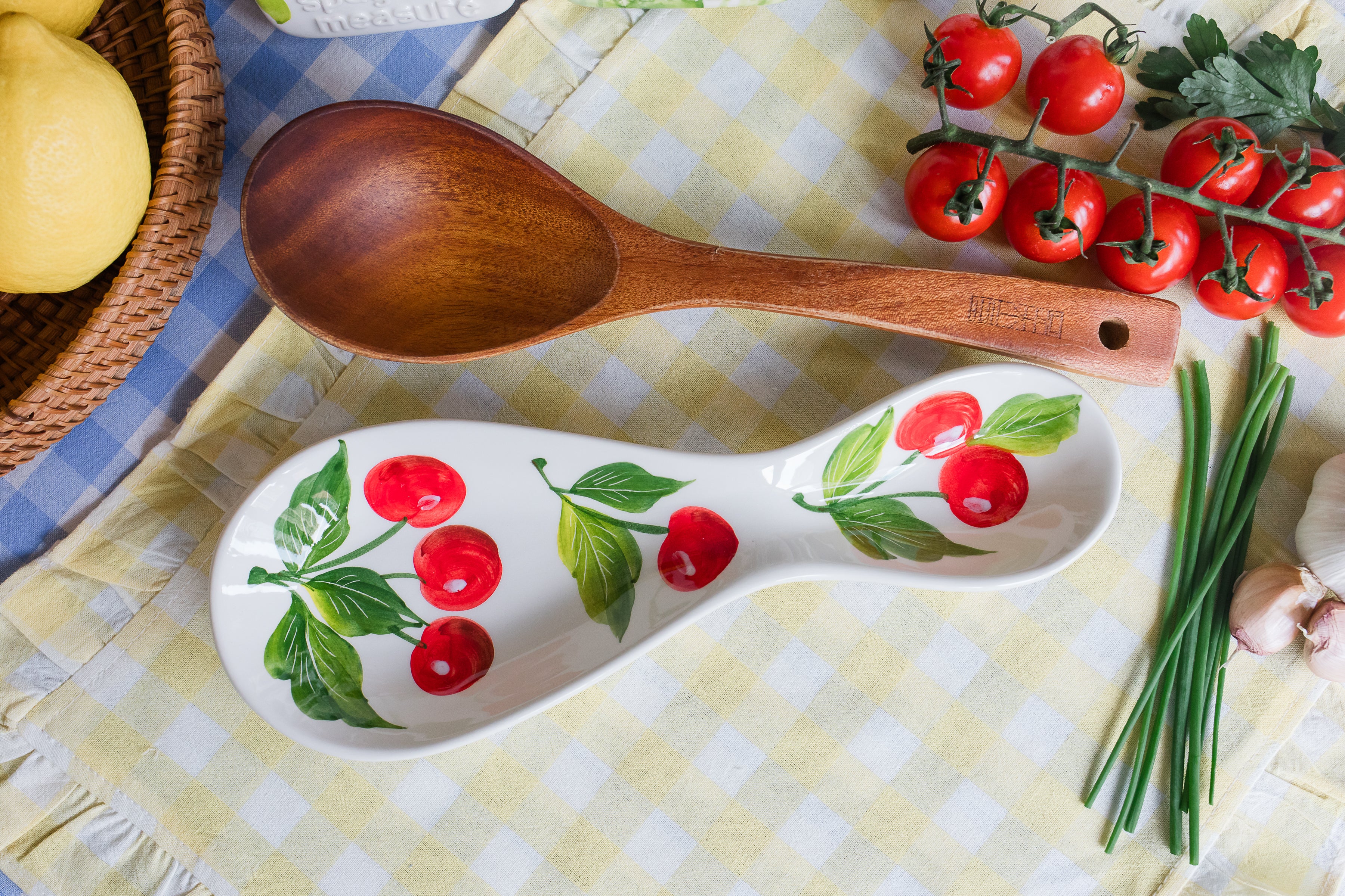 kitchen accessories